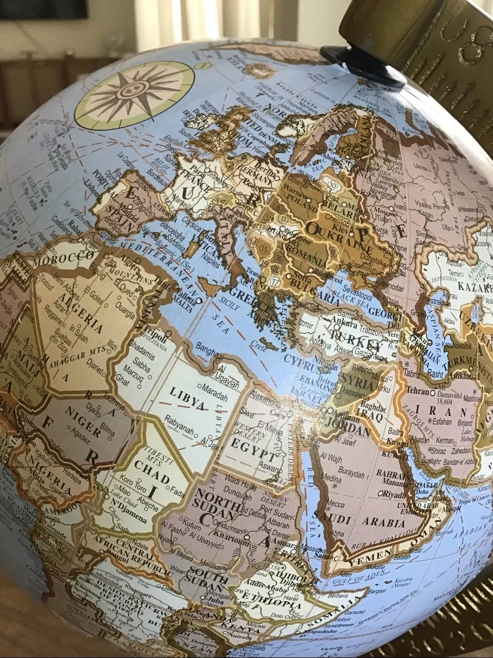 World desktop Globe On Wooden Base from India